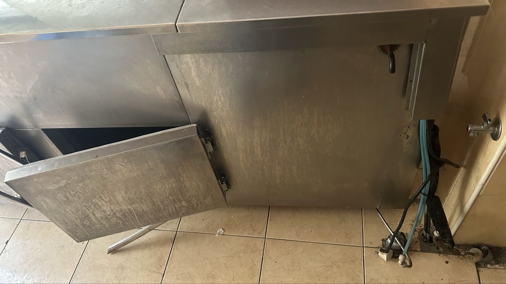 balcão com vitrine inox