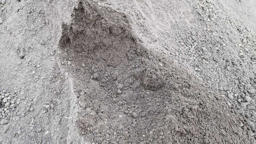 ZIEMIA OGRODOWA PRZESIANA POD Trawnik Wrocław Kiełczów Długołęka