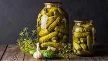 Продам домашні смачні хрусткі мариновані огірки 3л