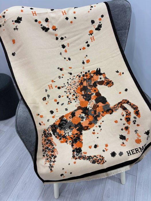 Палантин hermes 2026