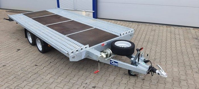 Wynajem laweta przyczepa