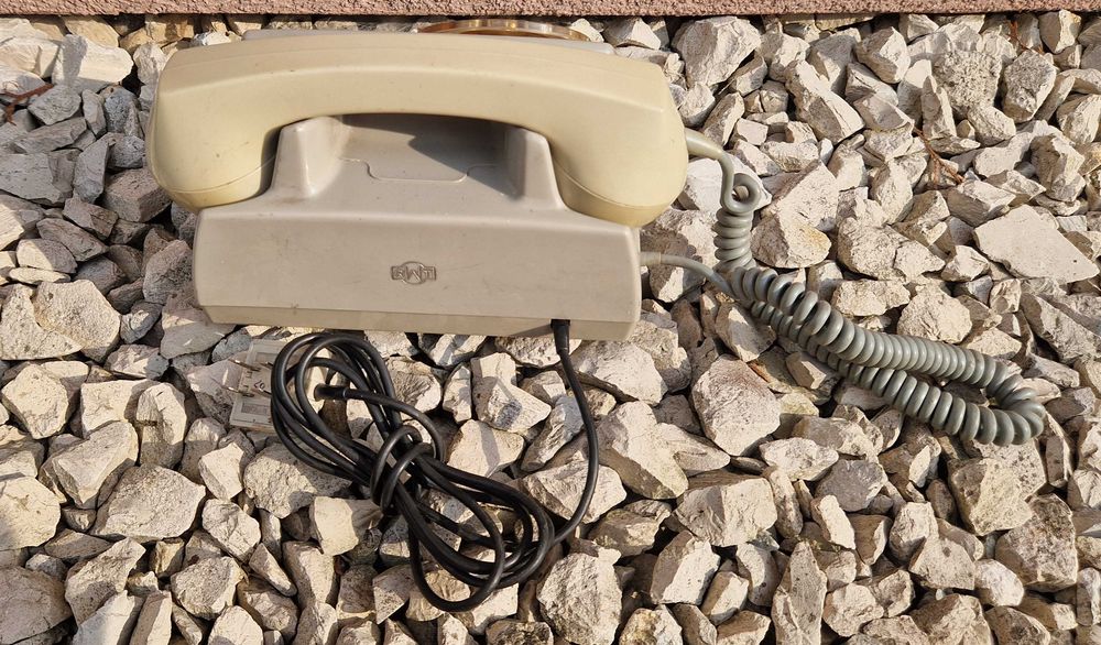 Aster 72 Elektrim RWT telefon stacjonarny tarczowy PRL vintage retro