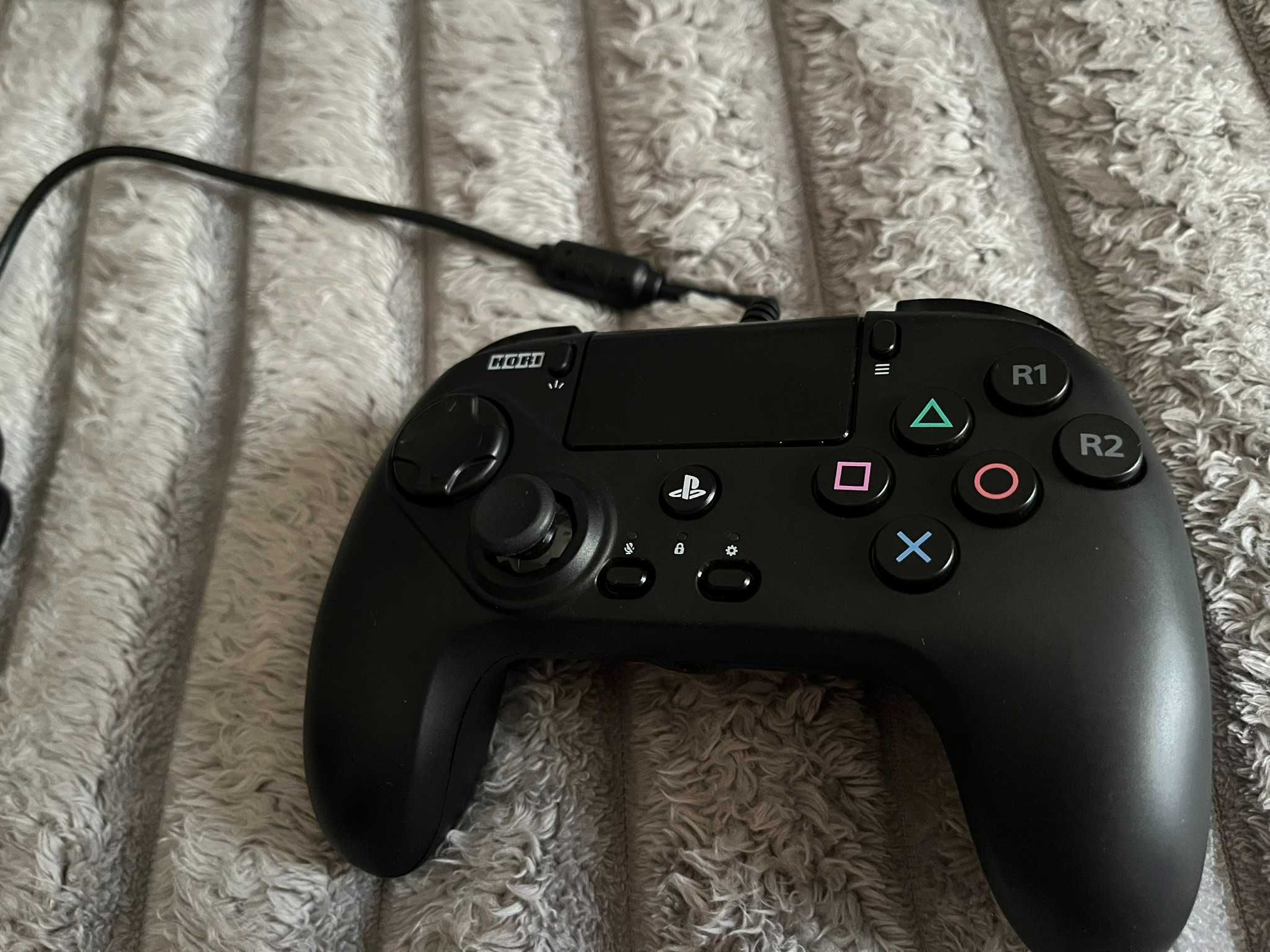 Hori Fighting Commander Octa (PS5/PS4/PC)
