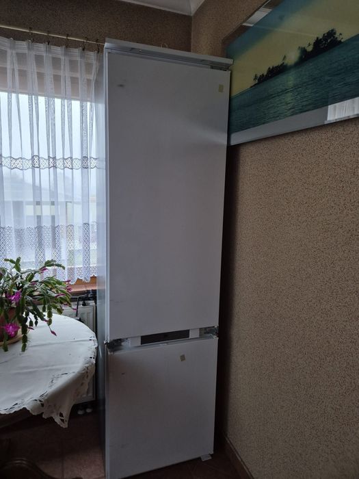 Lodówka do zabudowy Franke uszkodzona