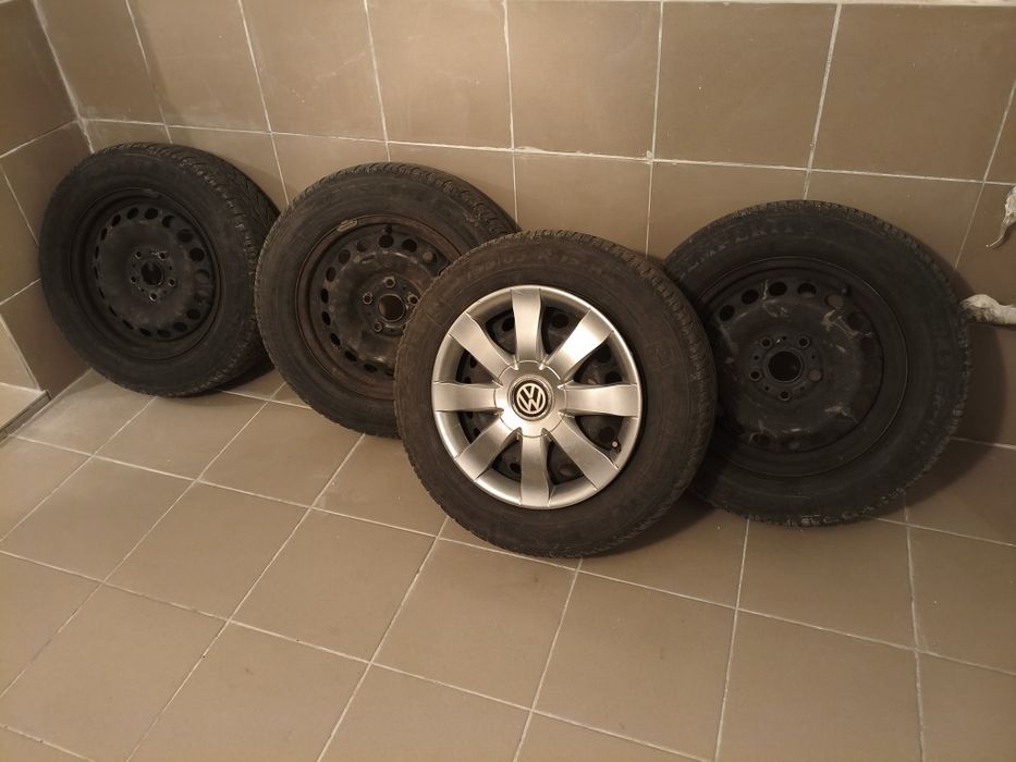 Комплект зимових шин 195/65 R15 з дисками 5*112 VW Vag