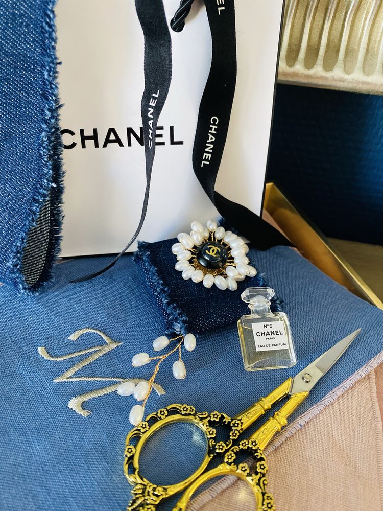 Broszka Premium Jeans & Perły Vintage Chanel