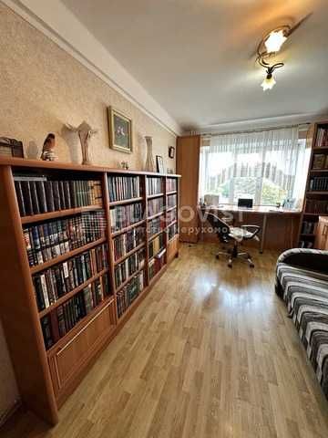 Продаж 3 кімнатної квартири, Солом'янська, 14, Солом'янка