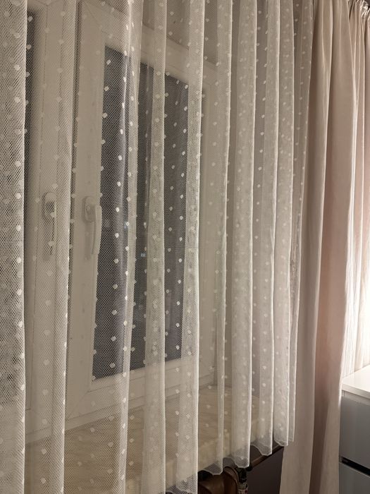 Firanki 155x300 biale w kropeczki biale