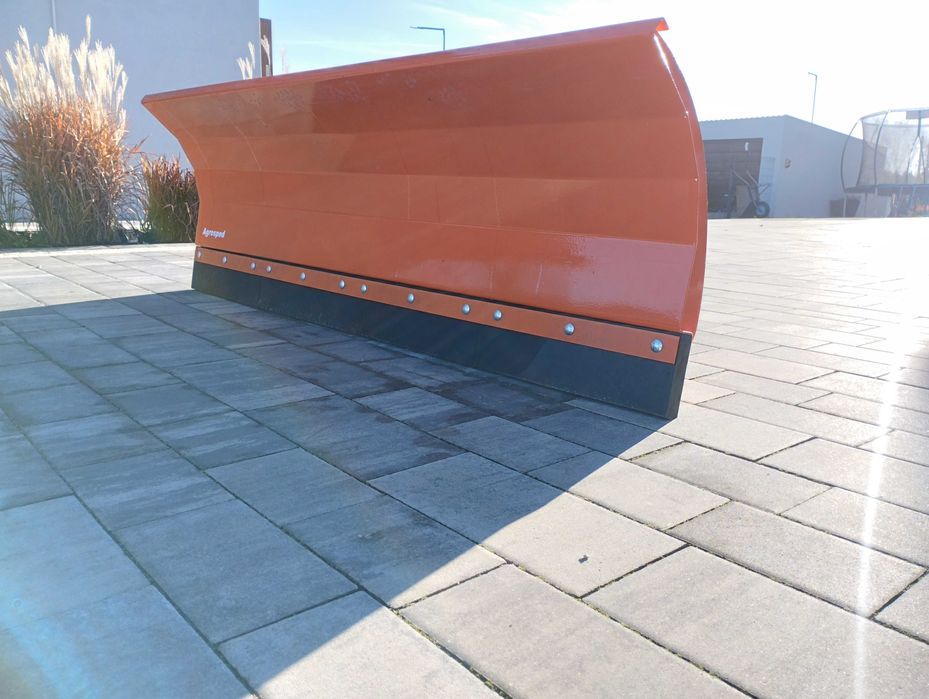 Pług śnieżny z mocowaniem na tuz lub euroramkę szybka dostawa raty