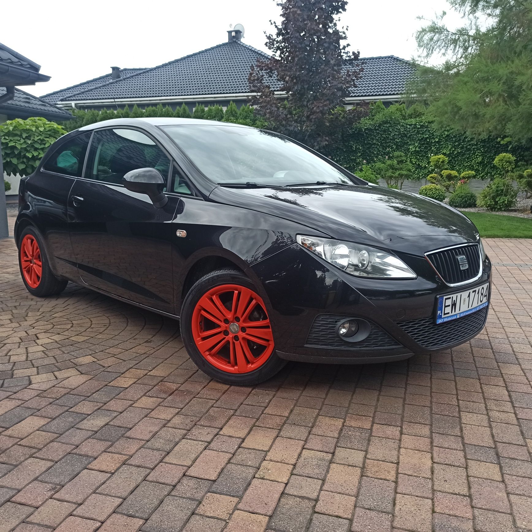 Ibiza  Sport  1,4  klima   elektryka  2  komplety  kół