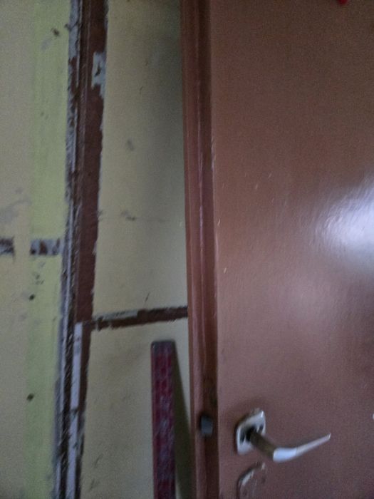 Drzwi prawe z płyty z futryną do pomieszczenia gospodarczego 60