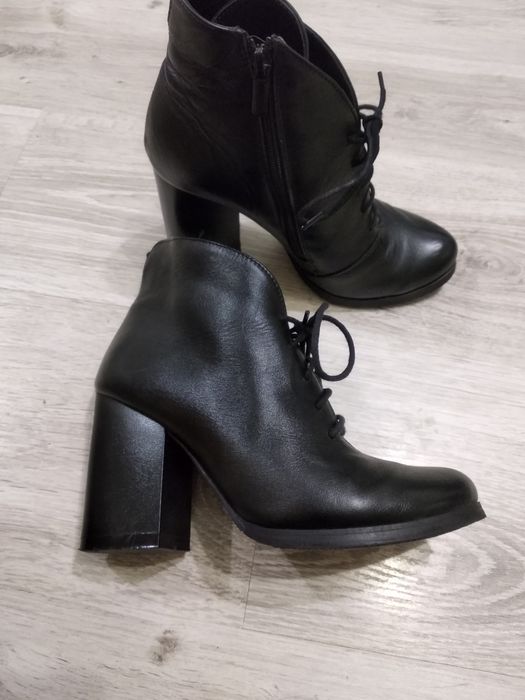 Шкіряні ботільйони 36р