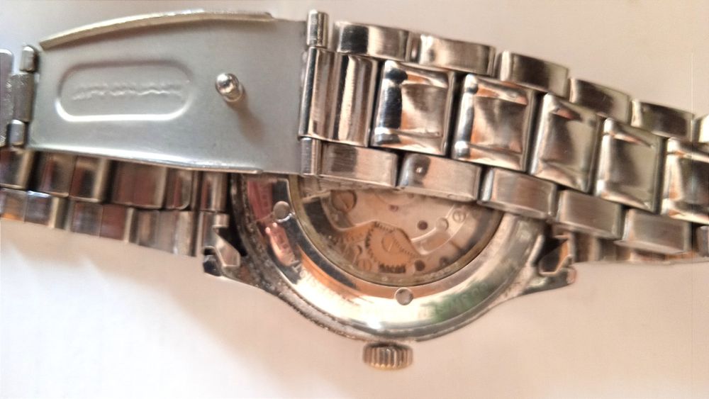 Часы механические Longines.
