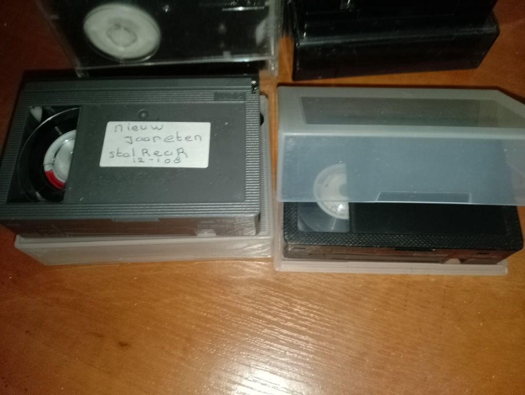 DWIE kasety E30 i E45 typu VHS-C do kamer np. Panasonic, JVC, CANON