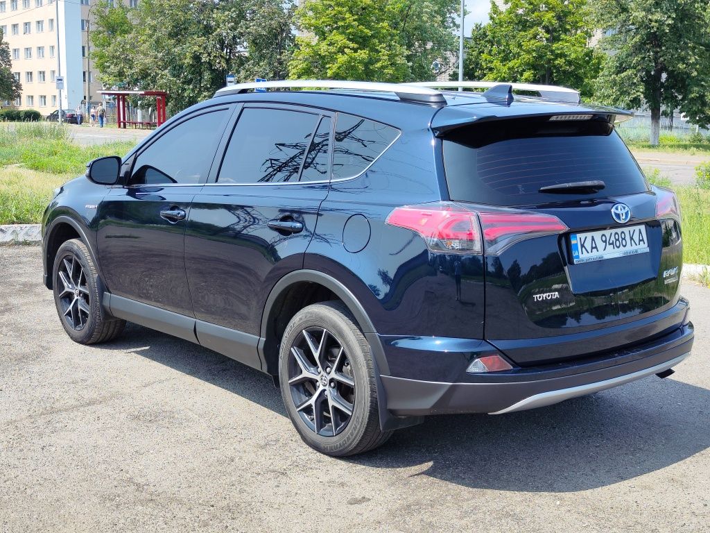 Toyota rav4 hybrid 2017 офіційна на гарантії