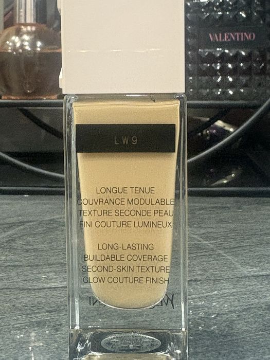 YSL All hours glow foundation LW9