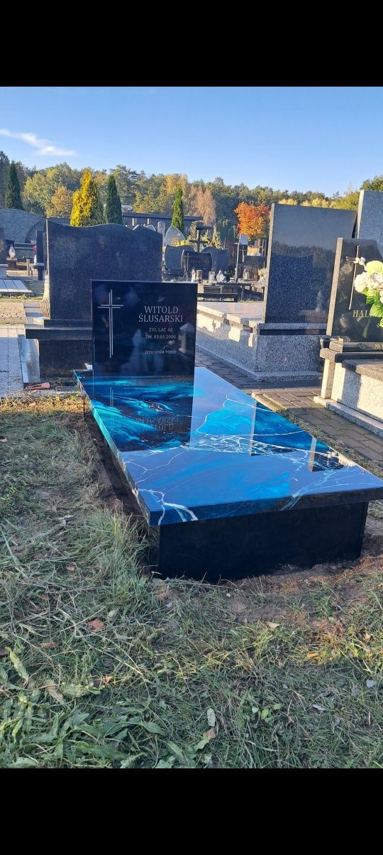 Nagrobek kompozytowy pojedynczy 3100 zł z montażem cały kraj.