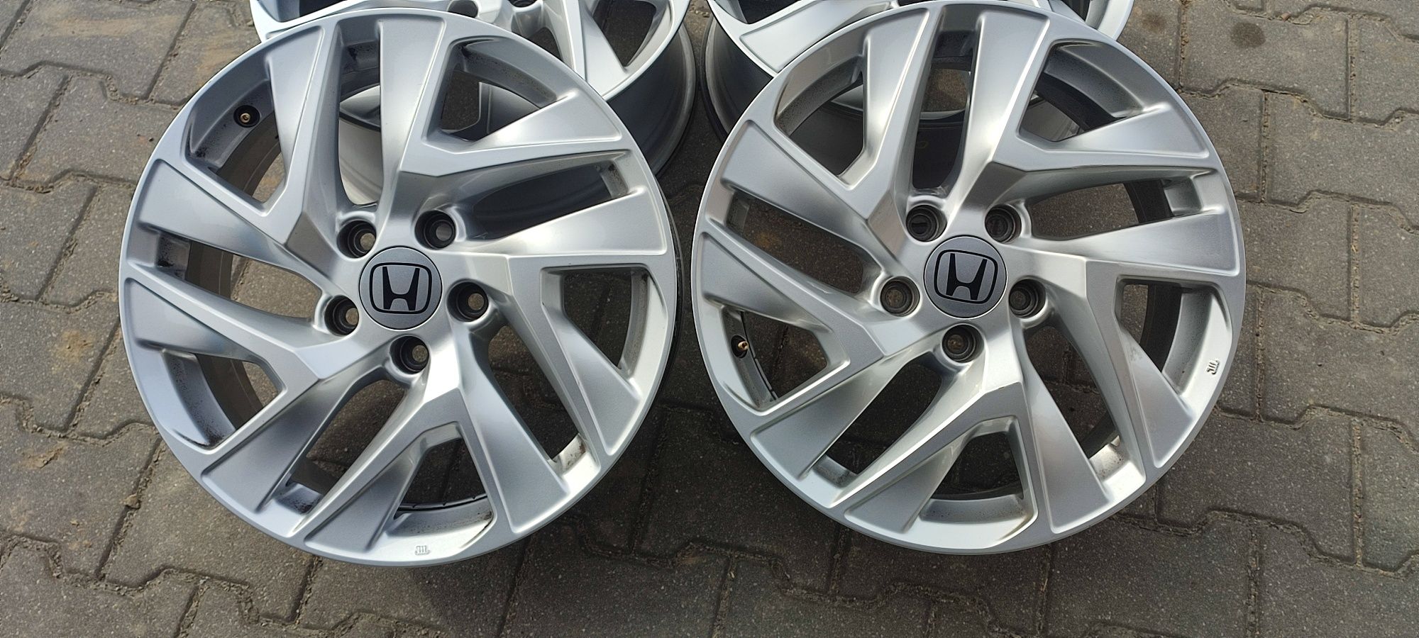17" 7J 5x114.3 Komplet felg aluminiowych Honda
