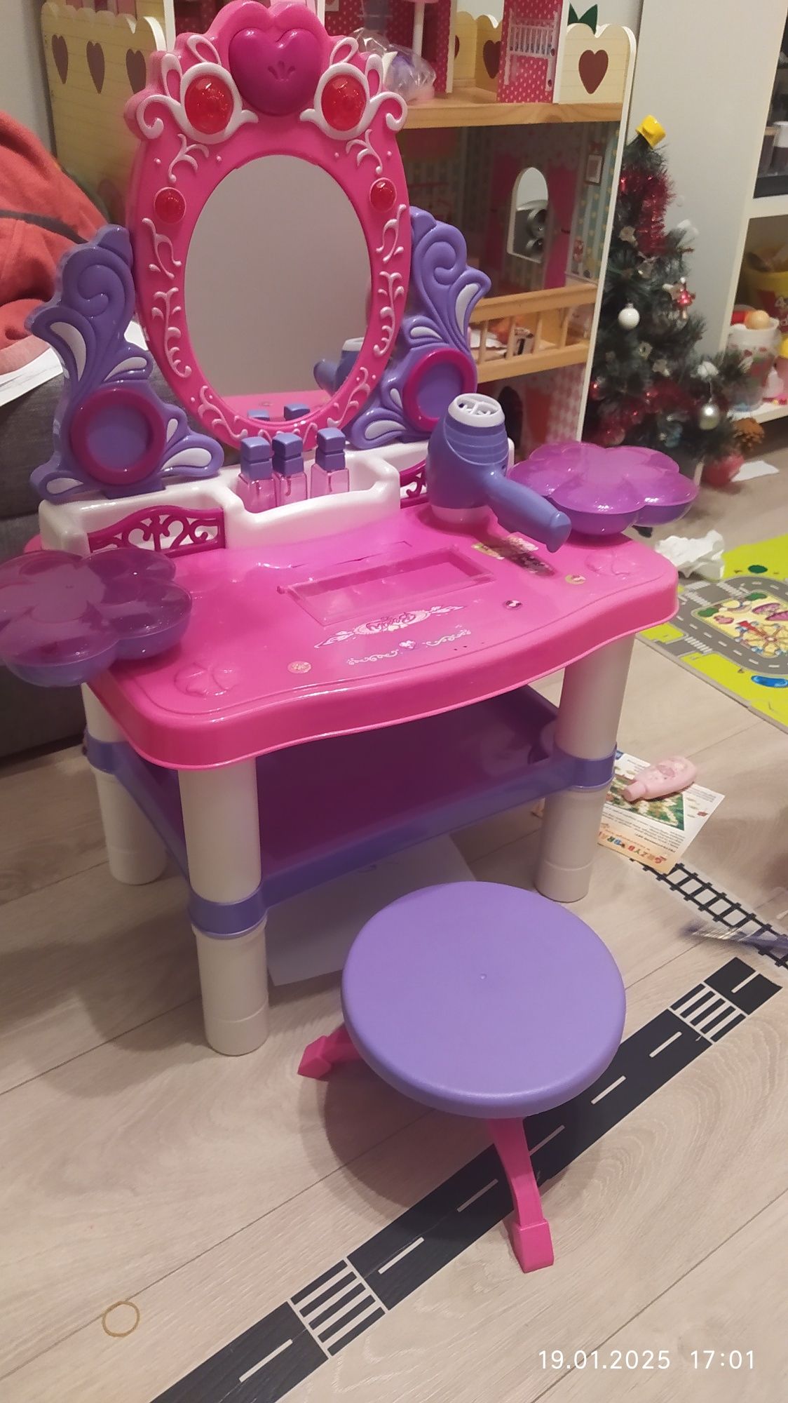 Toaletka plastikowa dziecięca grająca