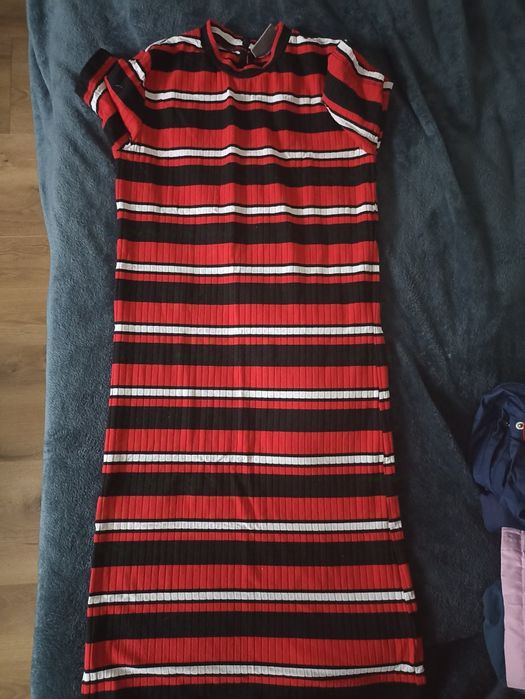 Sukienka dłuższa 158