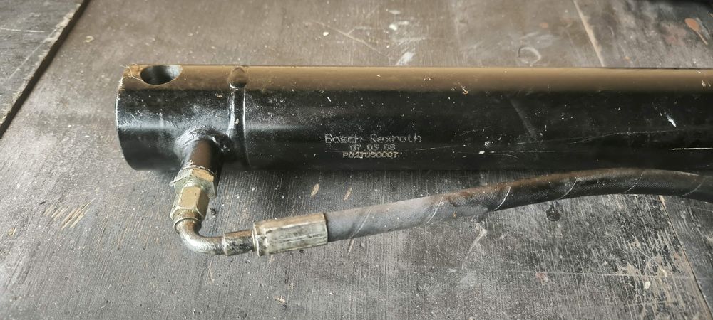 Siłowniki do rampy przeładunkowej