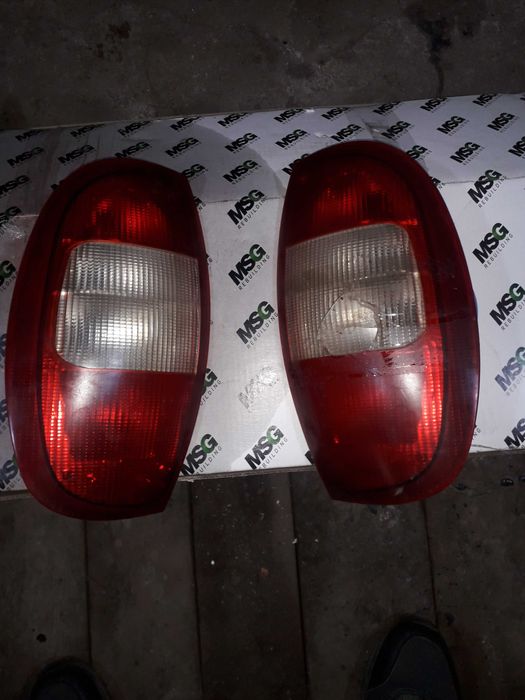Продам задні ліхтарі з Ниви Шевролет
