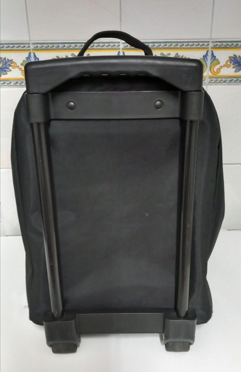 MALA ESCOLA,CRIANÇA,LEGO,TROLLEY como NOVA para ,ESCOLA ou Viagem,etc.