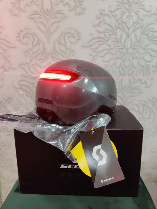 Kask Scott rower deska hulajnoga Scott doppio wbudowana  lampka  S