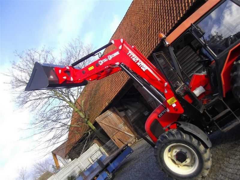 Szufla ładowacza czołowego . Transport cały kraj