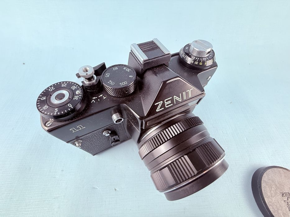 Aparat analogowy Zenit 11 obiektyw helios 44M-4