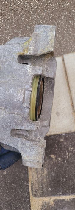 Подушка акпп Mercedes