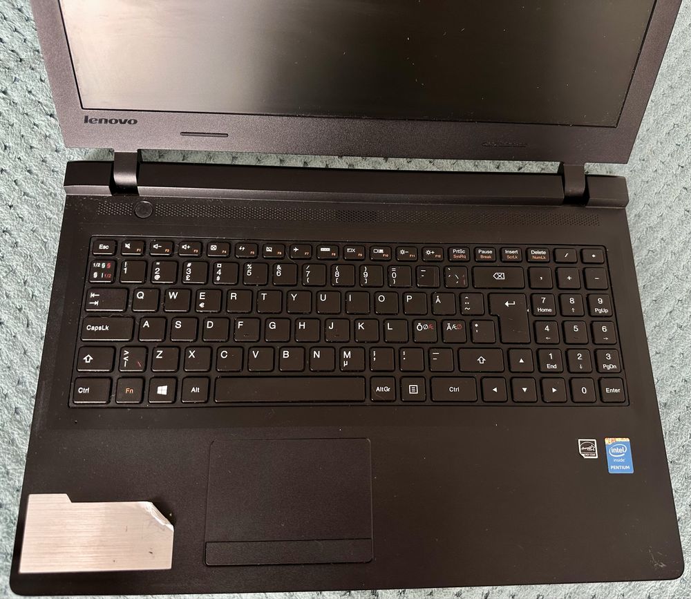 Laptop Lenovo B50-10 – 15,6’ czarny matowy