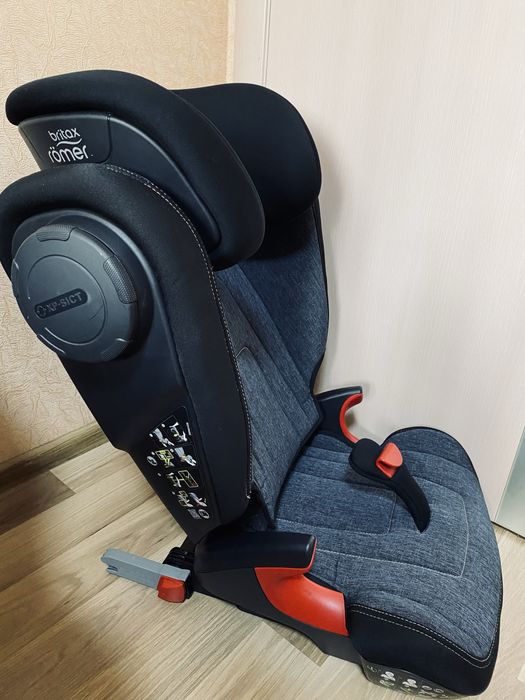 Автокресло-Бустер Britax-Romer Kidfix 2 S Blue Marble с 3 до 12 лет