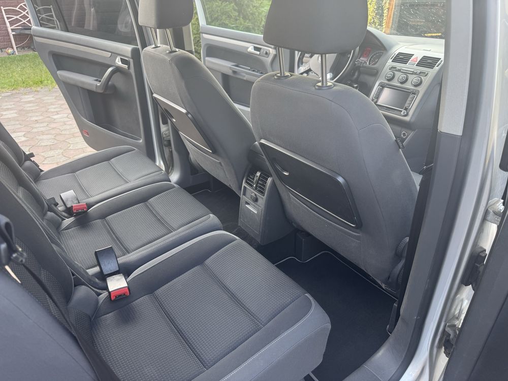 VW Touran 1.6 MPI benzyna +gaz 7 os.