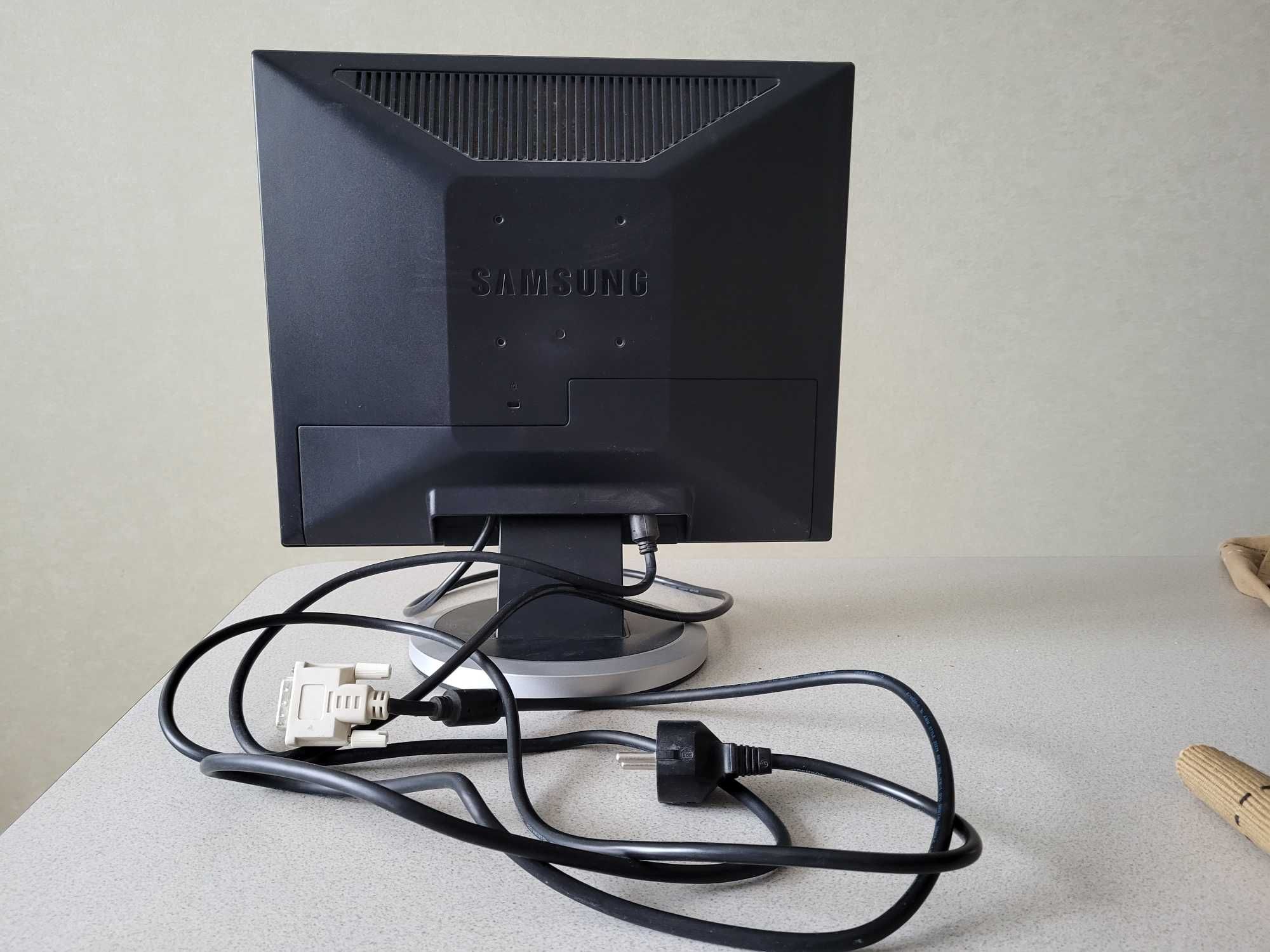 Монітор Samsung 16" б/в