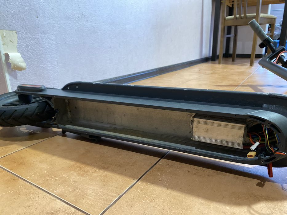 Продам электросамокат