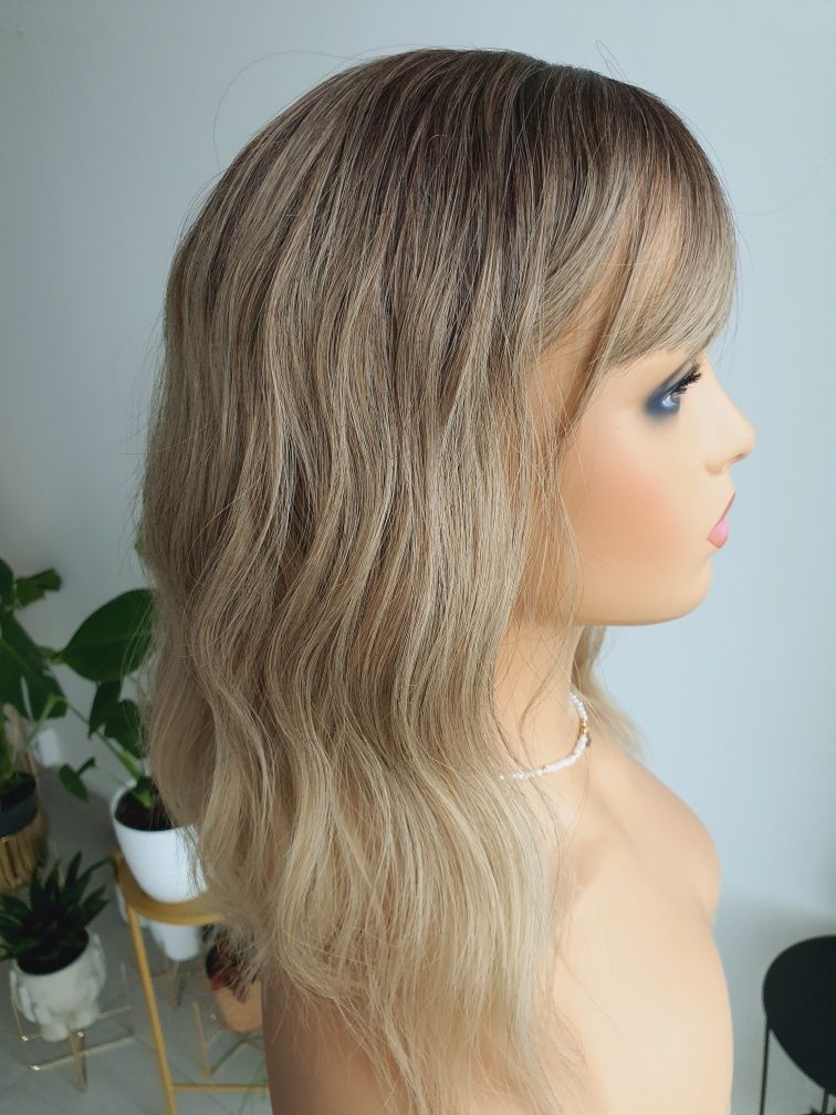 Peruka ombre mix blond long bob z grzywka naturalna fryzura fale