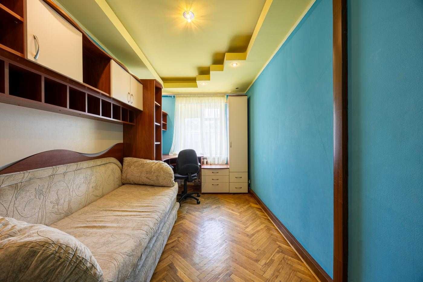 Продаж/ 3-кімнатна/Житловий стан /Братів Дужих 22/ Хрущовка/ Львів