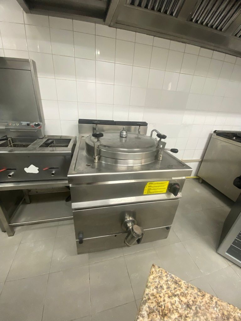 Panela de pressão basculante industrial, usada mas em bom estado