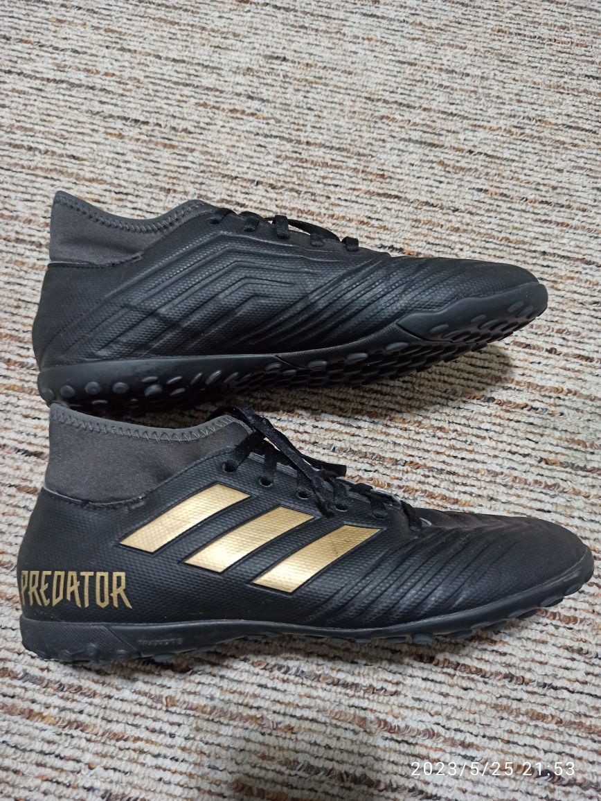 Adidasy męskie młodzieżowe Adidas Predator 41,5 25cm, bdb