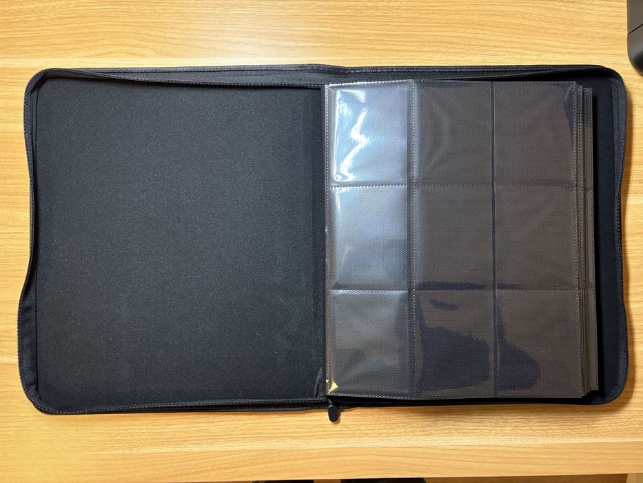 Top Loader Binder (Como Novo)