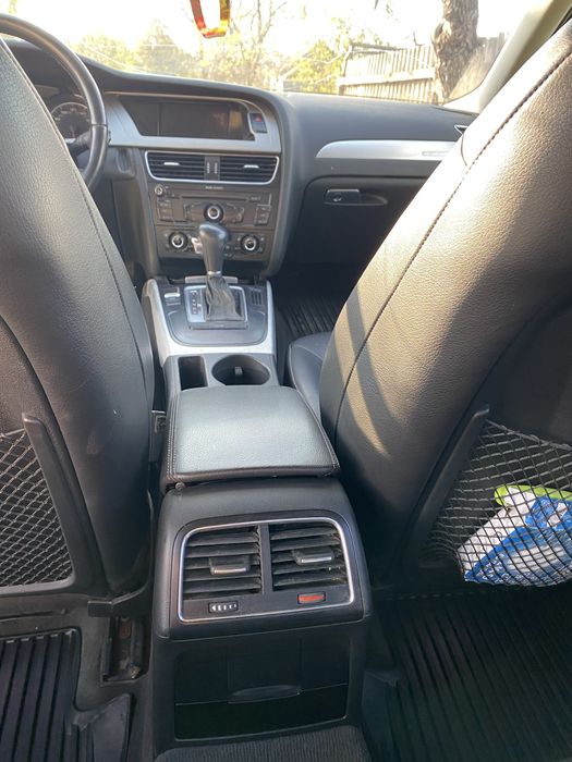 Продам ауді а 4, 2010 року, 2.0 бензин, повний привід