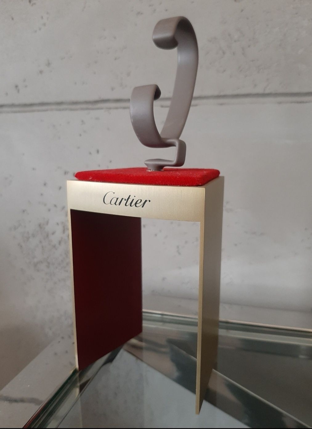 Cartier oryginalny  stojak na zegarek