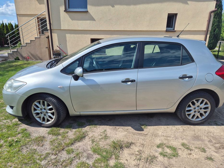 Samochód Toyota Auris