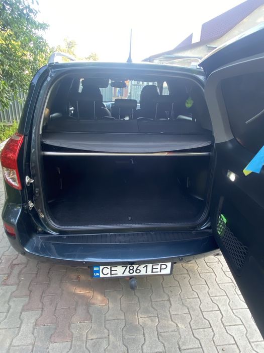 Toyota  RAV4 продам