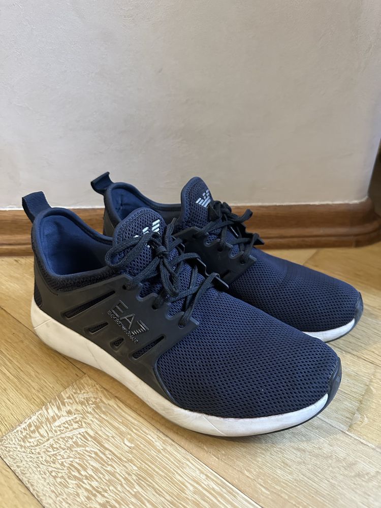 Кросівки armani emporio ea7 41 розмір ідеальний стан