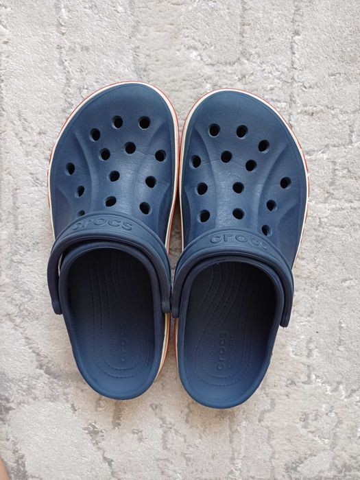 Продам крокси м7w9