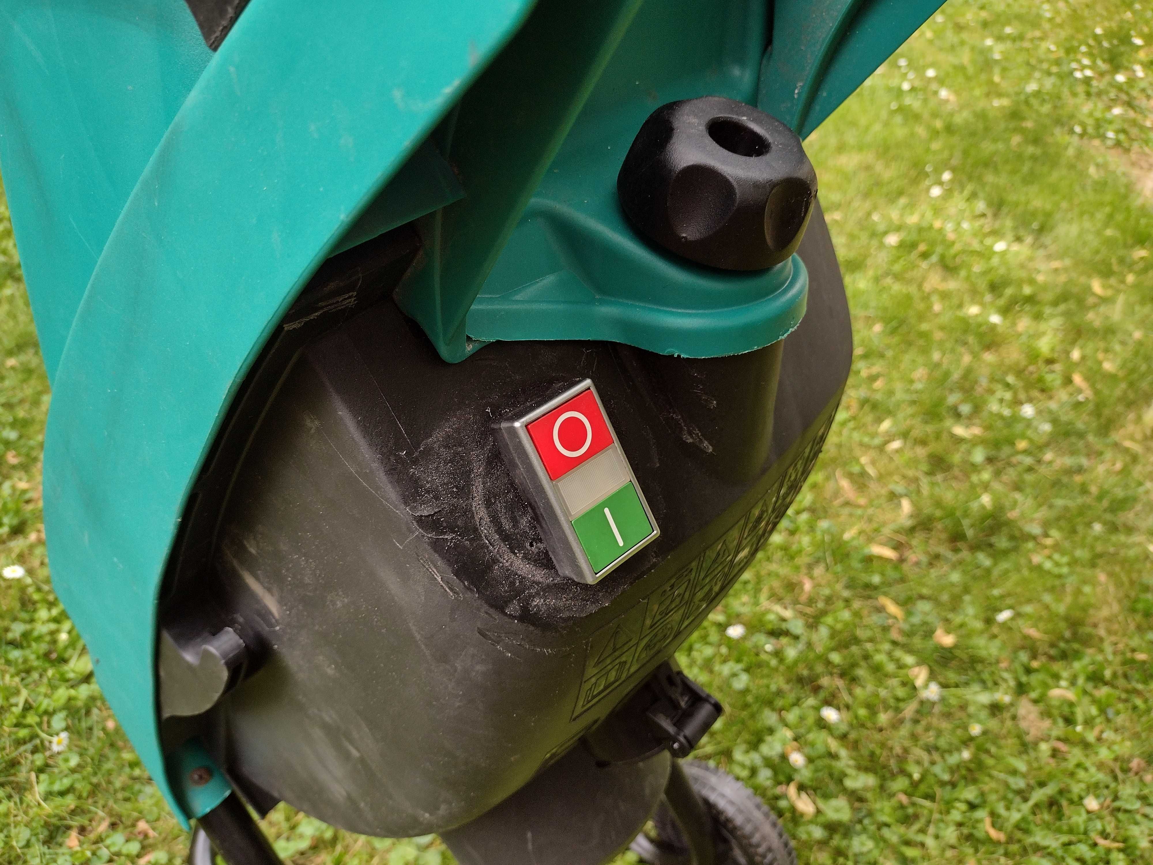 Bosch AXT Rapid 2000  rozdrabniacz do gałęzi