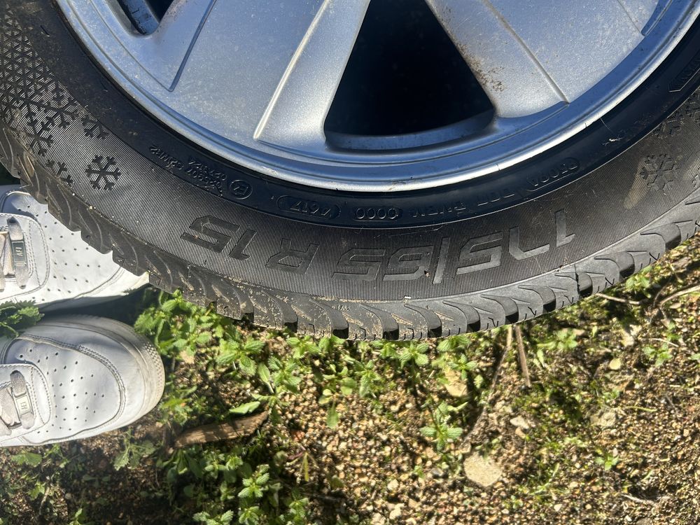 Jantes c/pneu 175/65/15