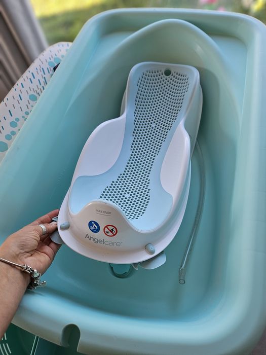 REZERWACJA Przewijak z wanienką i leżaczkiem Chicco